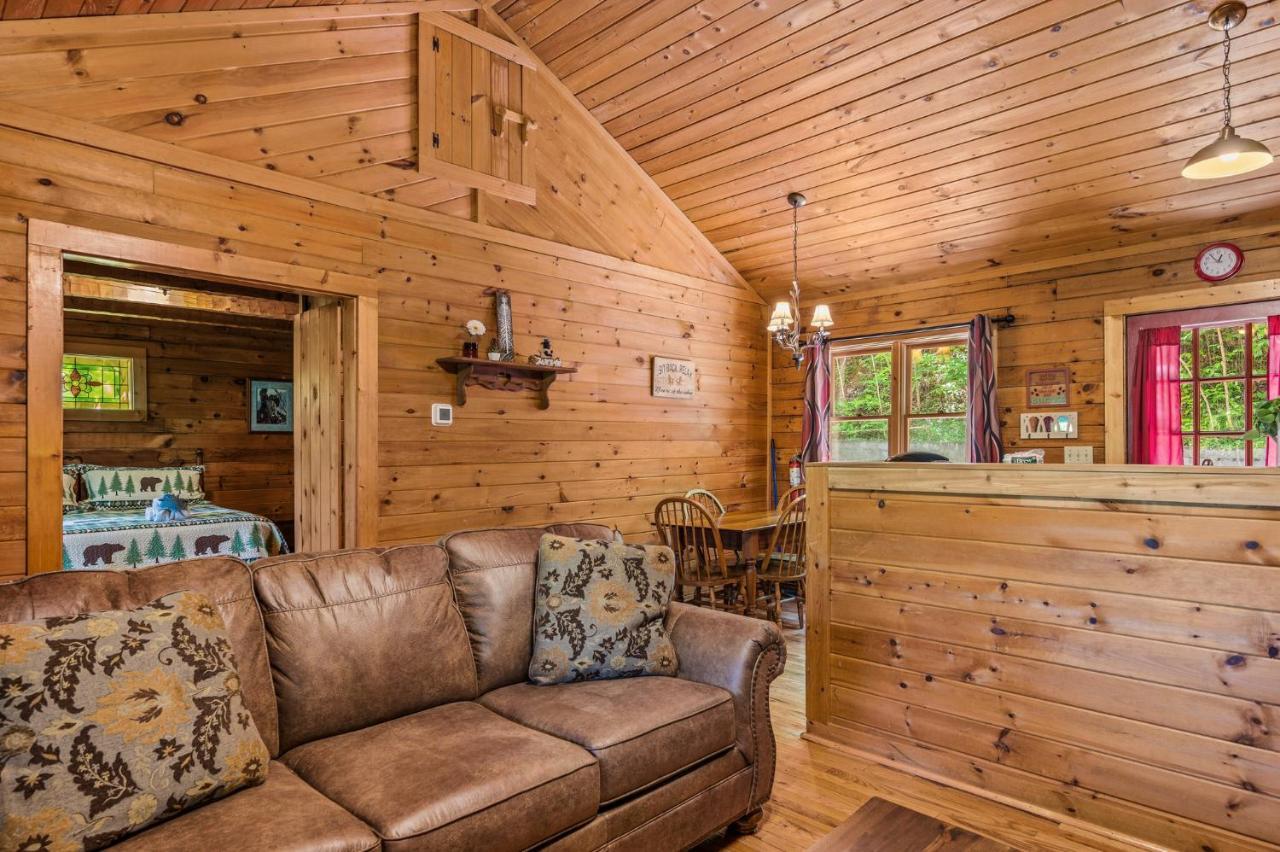 Romantic Log Cabin With Hot Tub Pigeon Forge Esterno foto